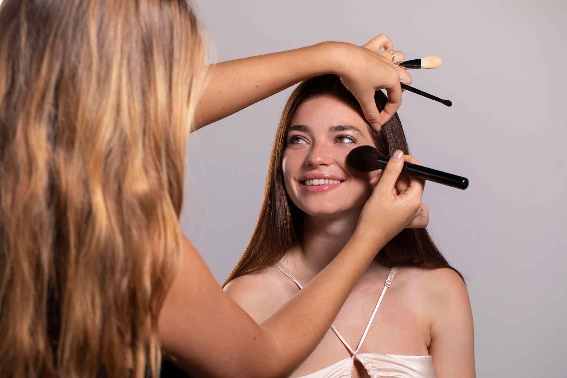 Cómo Hacer un Maquillaje Natural para Quinceañeras